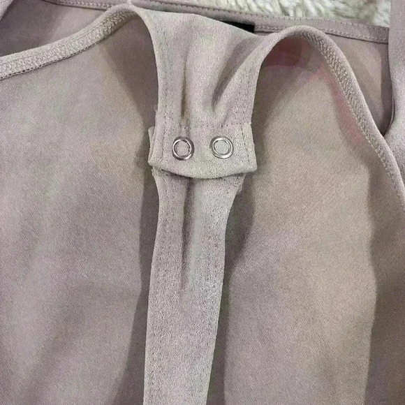 Express Square Neck Dusty Pink Bodysuit - Picture 5 of 7